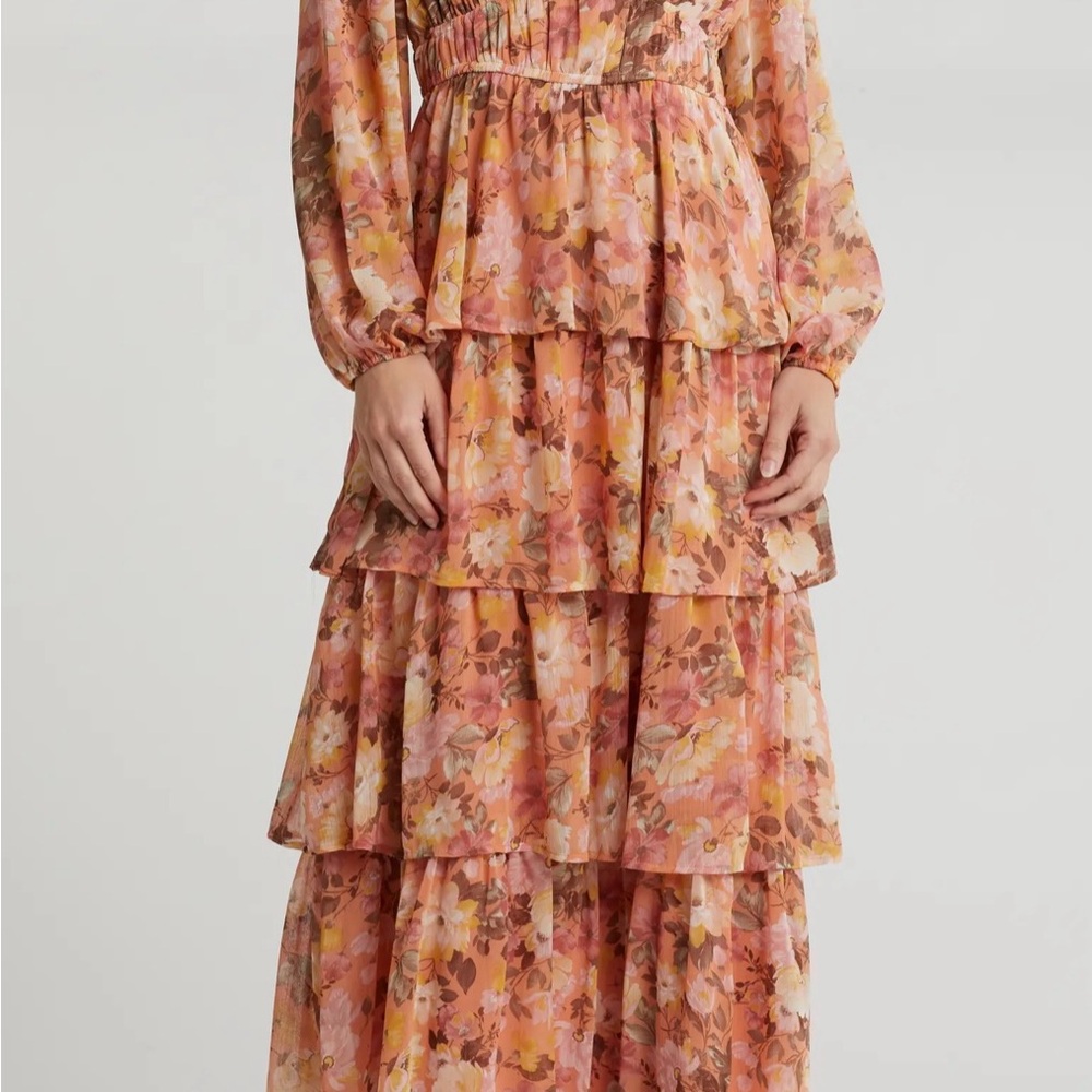 Lush Pink and Cream Floral Tiered Dress - Picture 2 of 3
